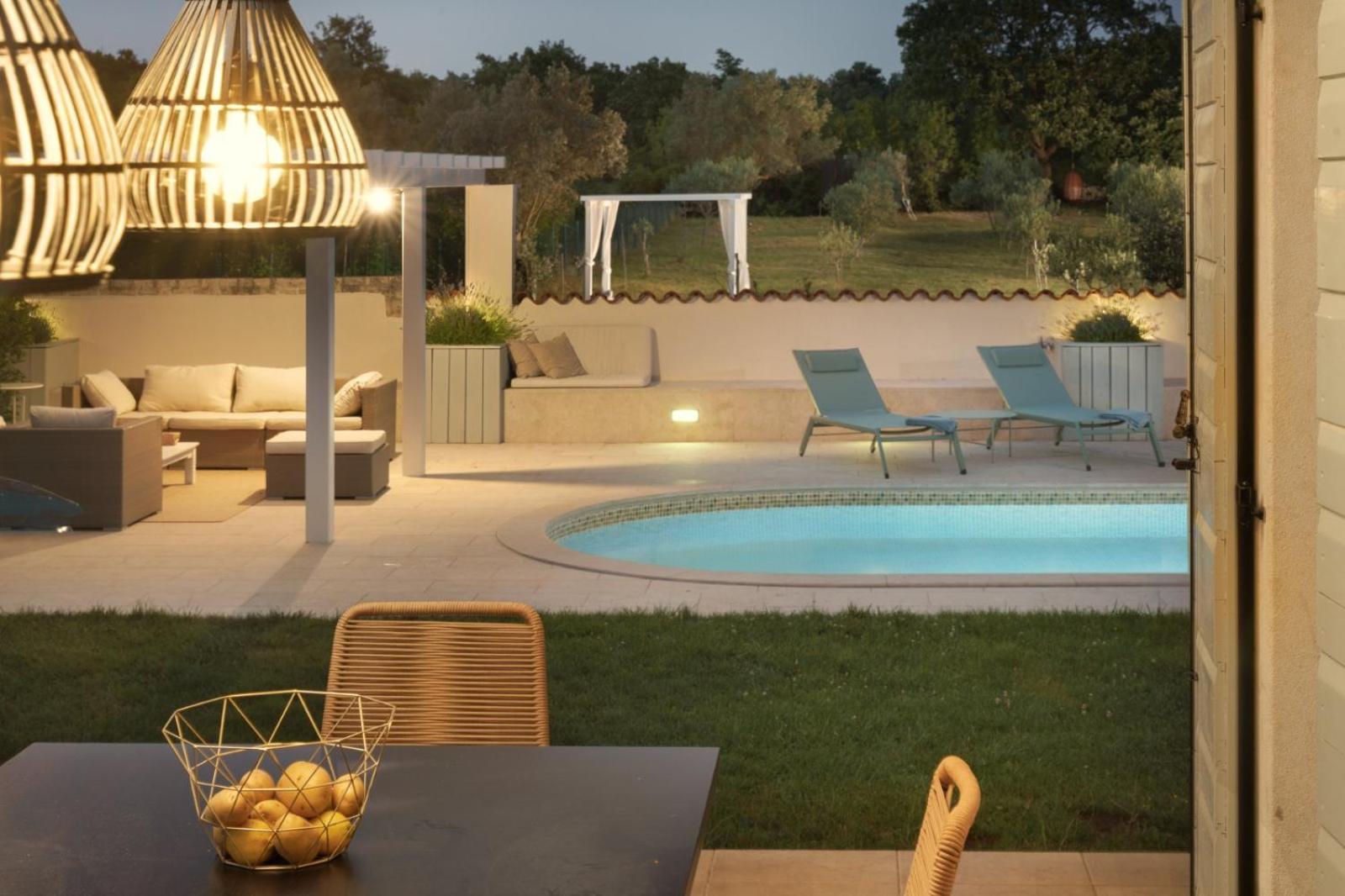 Luxury Villa In Istria - 9,000 Sqm Private Estate With Pool & Sauna, 15 Min To Sea, Near Fazana, 3 Bedrooms Juršići Εξωτερικό φωτογραφία