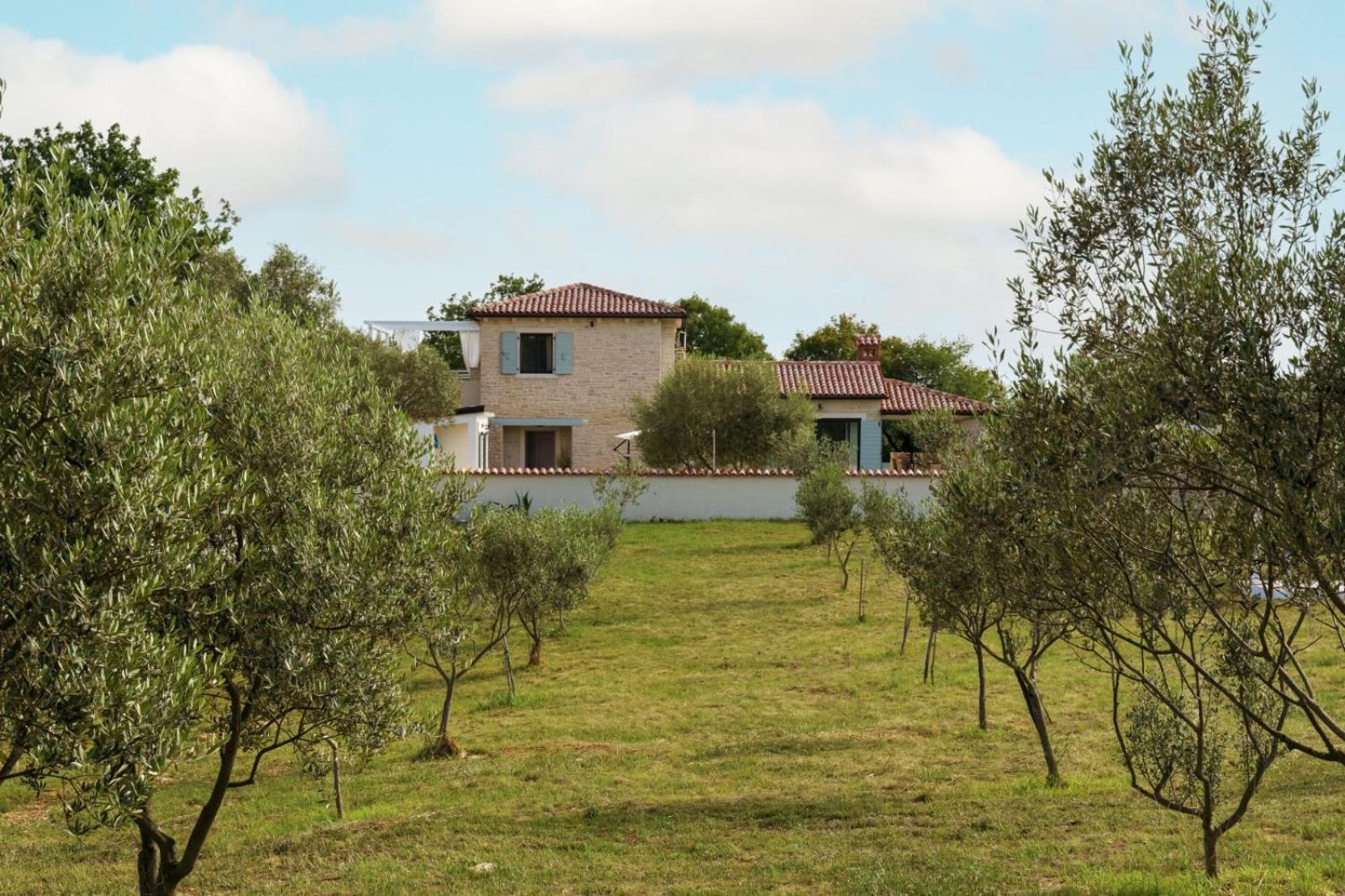 Luxury Villa In Istria - 9,000 Sqm Private Estate With Pool & Sauna, 15 Min To Sea, Near Fazana, 3 Bedrooms Juršići Εξωτερικό φωτογραφία